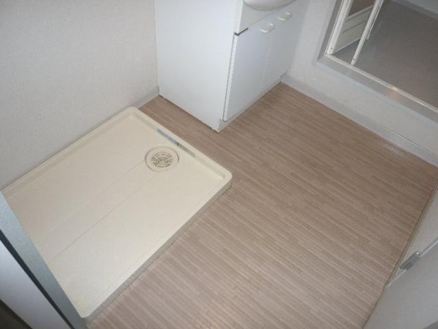 ルナール川島　