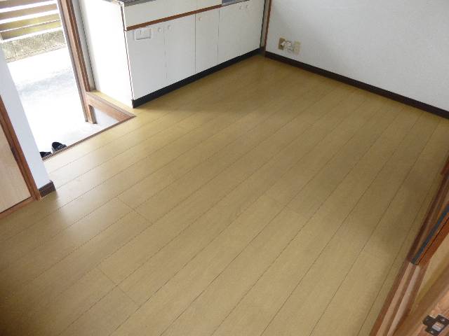 旭ハイツ　