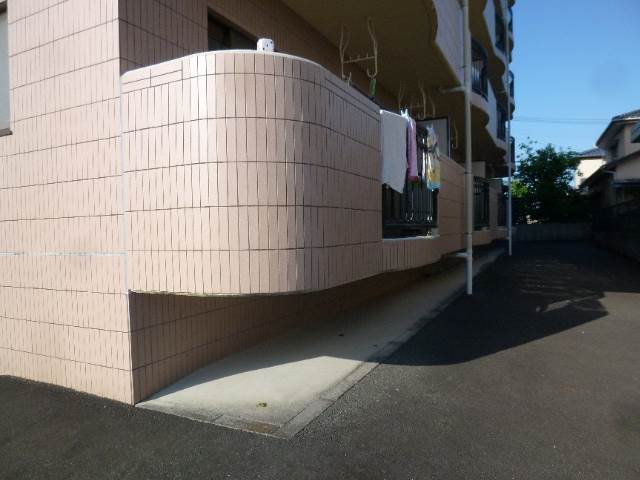 アーバンHIYOSHI　1階でも高さがあります