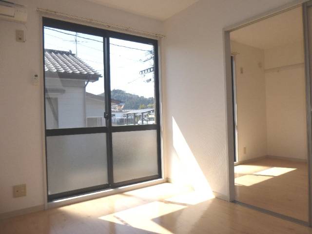 アプローズ川島 　