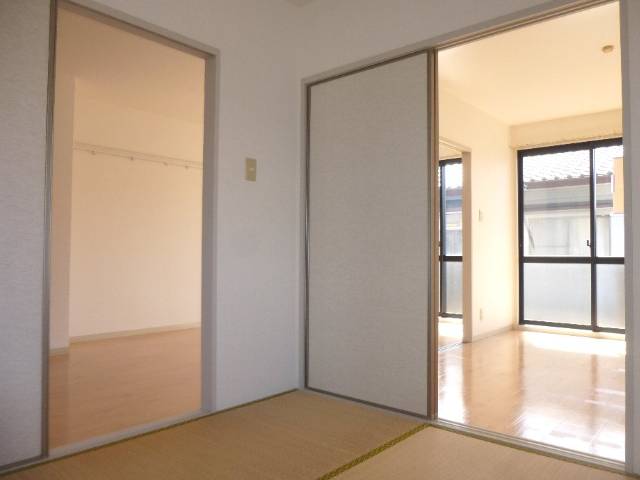 アプローズ川島 　